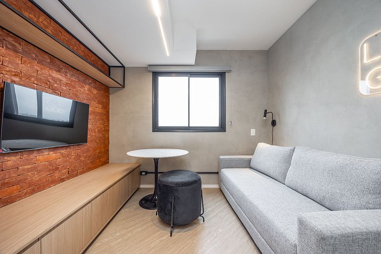 Ref 10258 | Studio Duplex finamente decorado em Curitiba, à