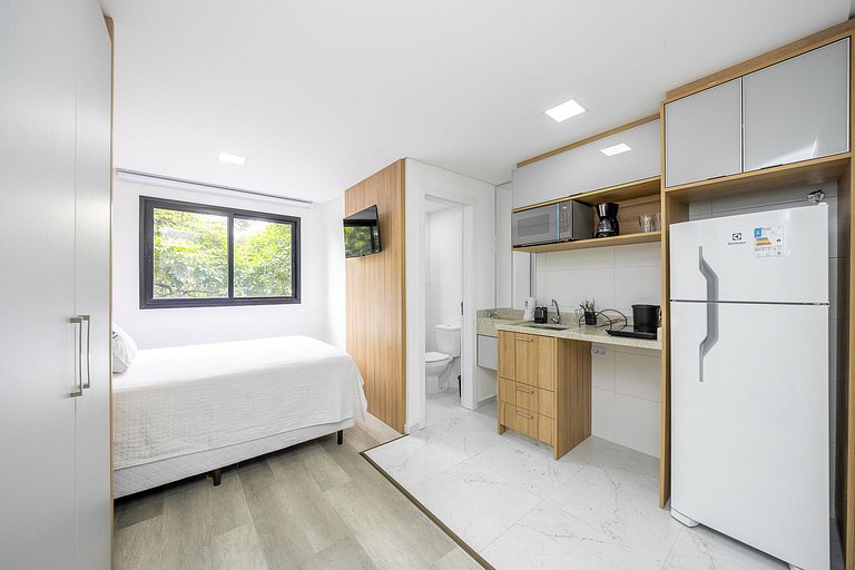 Ref 10281| Studio finamente decorado no Rebouças, até 2 pess